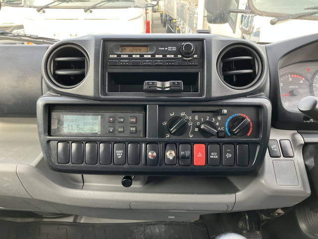 日野デュトロ冷凍車（冷蔵車）小型（2t・3t）[写真35]