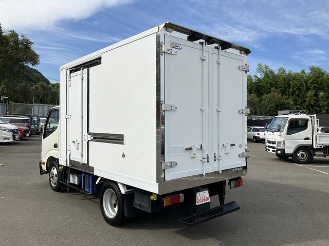日野デュトロ冷凍車（冷蔵車）小型（2t・3t）[写真04]