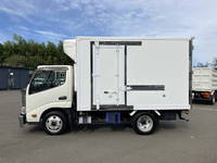 日野デュトロ冷凍車（冷蔵車）小型（2t・3t）[写真06]