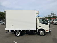 日野デュトロ冷凍車（冷蔵車）小型（2t・3t）[写真08]