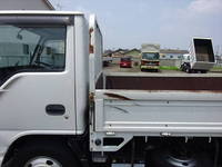 いすゞエルフ平ボディ小型（2t・3t）[写真16]