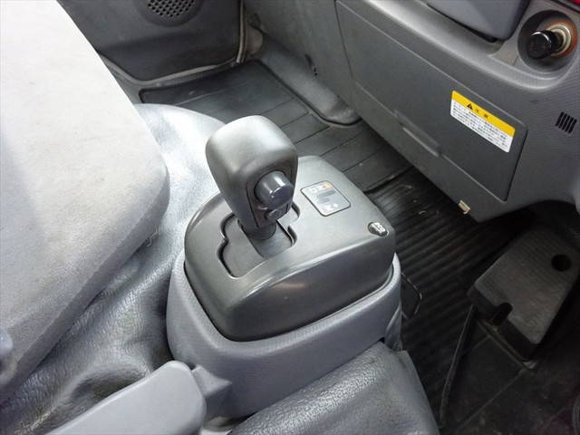 いすゞエルフ平ボディ小型（2t・3t）[写真20]