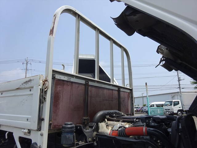 いすゞエルフ平ボディ小型（2t・3t）[写真28]