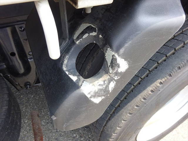 いすゞエルフ平ボディ小型（2t・3t）[写真31]