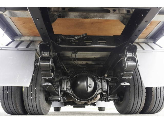 日野デュトロ平ボディ小型（2t・3t）[写真15]