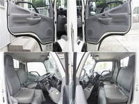 日野デュトロ平ボディ小型（2t・3t）[写真29]