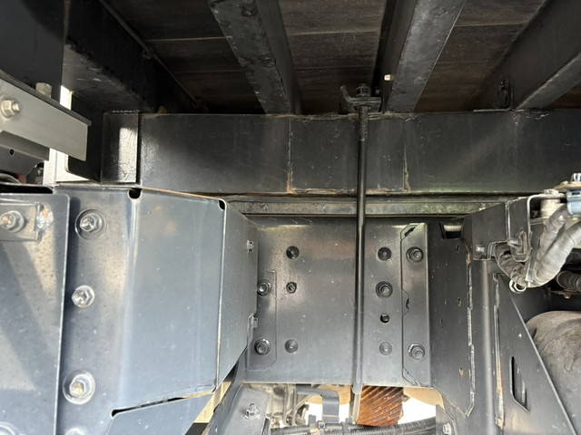 日野プロフィアアルミブロック大型（10t）[写真13]