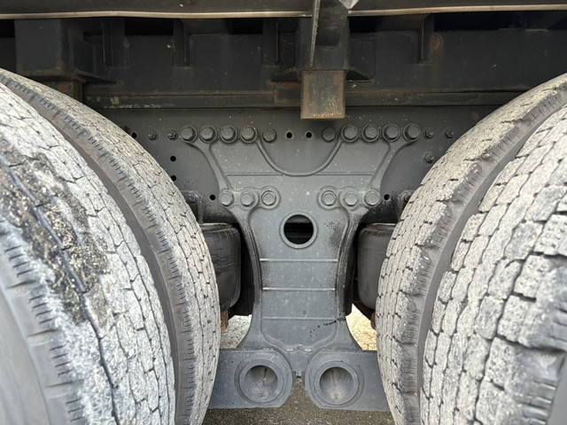 日野プロフィアアルミブロック大型（10t）[写真15]