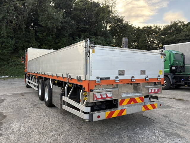 日野プロフィアアルミブロック大型（10t）[写真02]