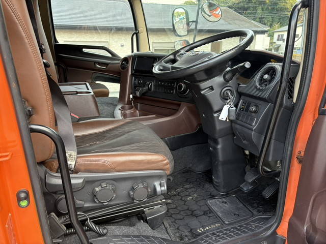 日野プロフィアアルミブロック大型（10t）[写真24]