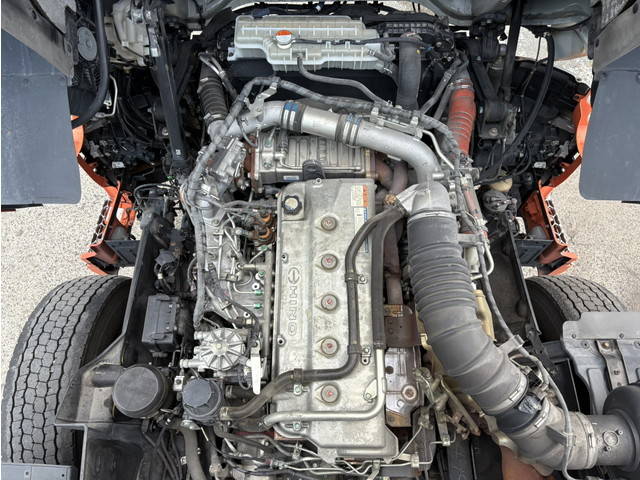 日野プロフィアアルミブロック大型（10t）[写真30]