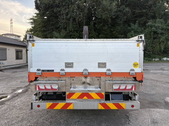 日野プロフィアアルミブロック大型（10t）[写真06]