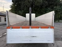 日野プロフィアアルミブロック大型（10t）[写真09]