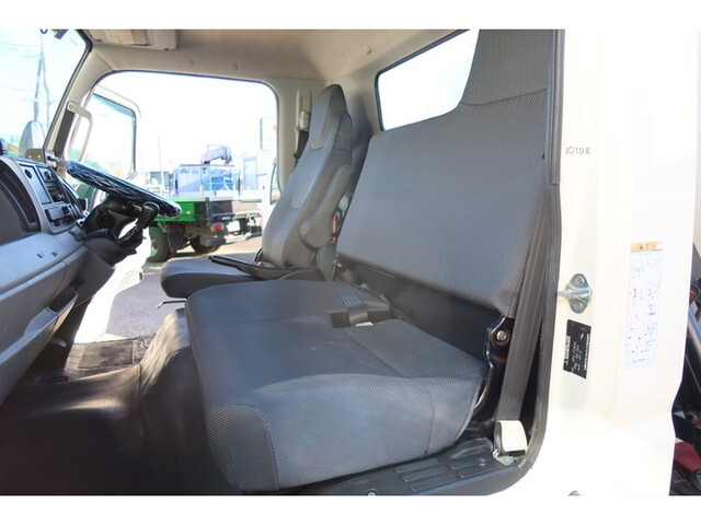 三菱ふそうキャンターパッカー車（塵芥車）小型（2t・3t）[写真35]