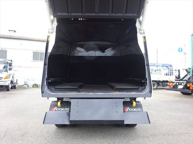 日野デュトロパッカー車（塵芥車）小型（2t・3t）[写真12]