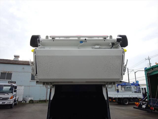 日野デュトロパッカー車（塵芥車）小型（2t・3t）[写真14]