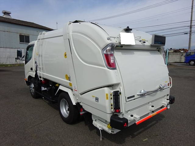 日野デュトロパッカー車（塵芥車）小型（2t・3t）[写真02]