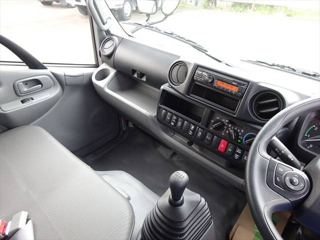 日野デュトロパッカー車（塵芥車）小型（2t・3t）[写真21]