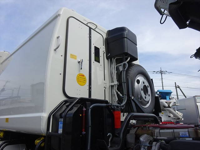 日野デュトロパッカー車（塵芥車）小型（2t・3t）[写真29]