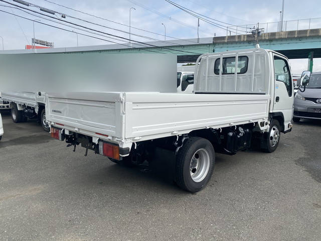 いすゞエルフ平ボディ小型（2t・3t）[写真03]
