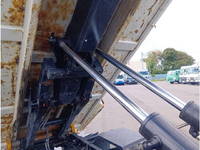 いすゞフォワードコンテナ専用車中型（4t）[写真12]