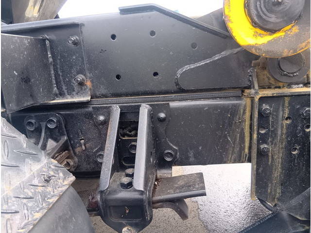 いすゞフォワードコンテナ専用車中型（4t）[写真21]