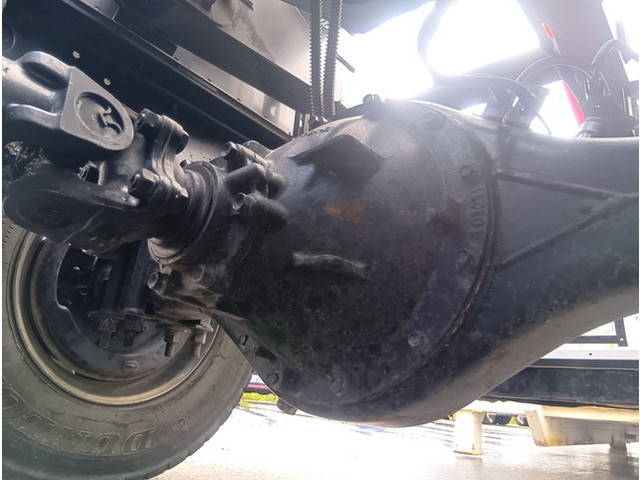 いすゞフォワードコンテナ専用車中型（4t）[写真22]