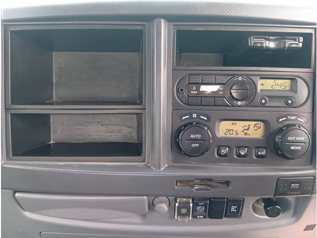 いすゞフォワードコンテナ専用車中型（4t）[写真29]