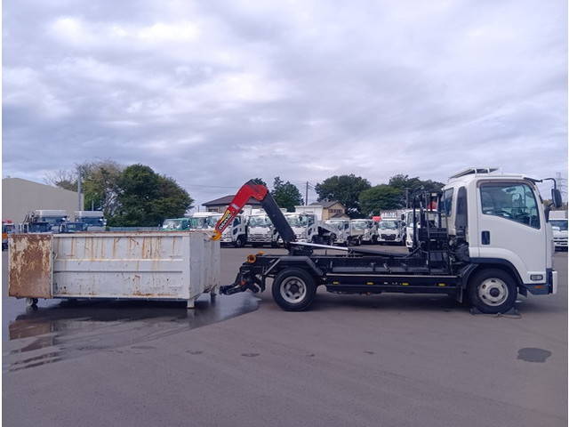 いすゞフォワードコンテナ専用車中型（4t）[写真03]