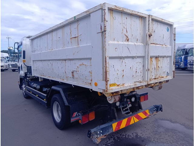 いすゞフォワードコンテナ専用車中型（4t）[写真09]