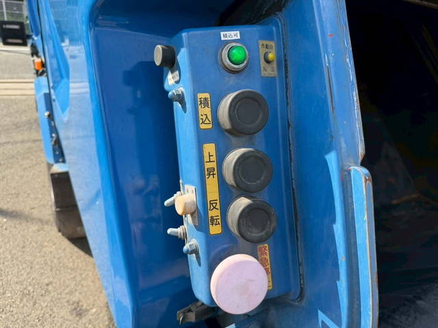 日野レンジャーパッカー車（塵芥車）増トン（6t・8t）[写真17]