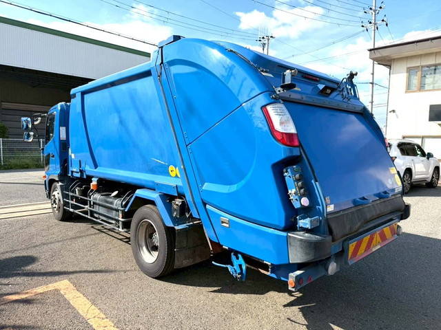 日野レンジャーパッカー車（塵芥車）増トン（6t・8t）[写真02]