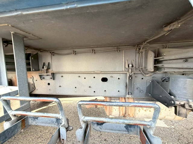 日野レンジャーパッカー車（塵芥車）増トン（6t・8t）[写真27]