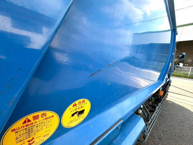 日野レンジャーパッカー車（塵芥車）増トン（6t・8t）[写真30]