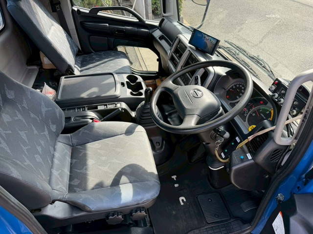 日野レンジャーパッカー車（塵芥車）増トン（6t・8t）[写真40]