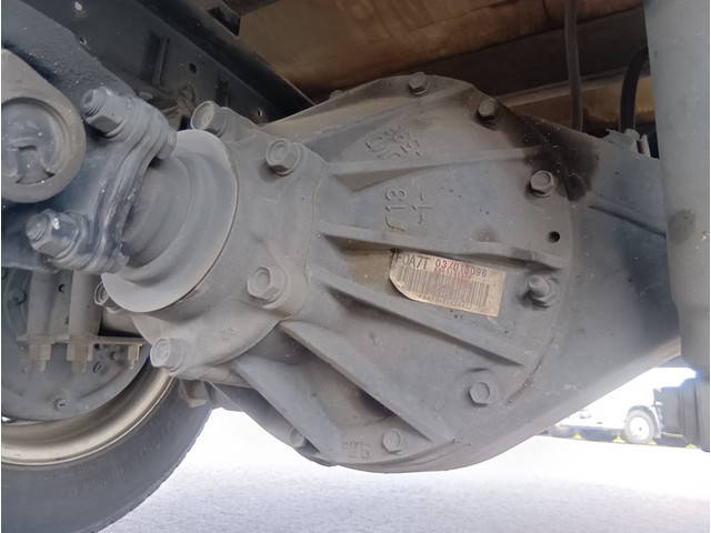 いすゞエルフアルミブロック小型（2t・3t）[写真16]