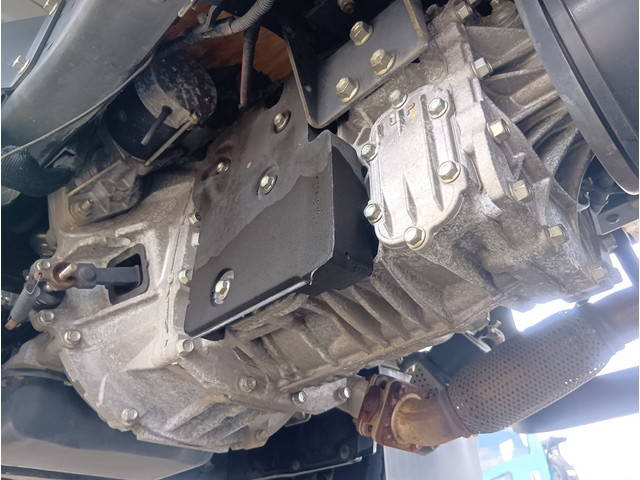 いすゞエルフアルミブロック小型（2t・3t）[写真18]