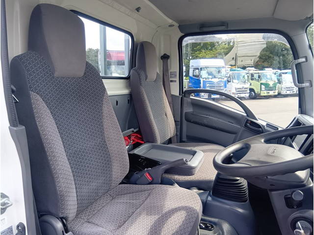 いすゞエルフアルミブロック小型（2t・3t）[写真19]