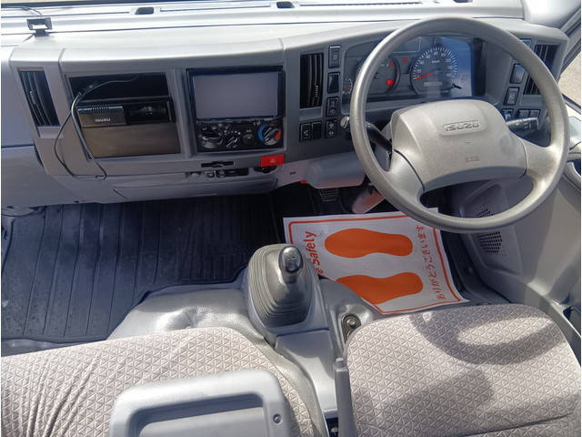 いすゞエルフアルミブロック小型（2t・3t）[写真21]