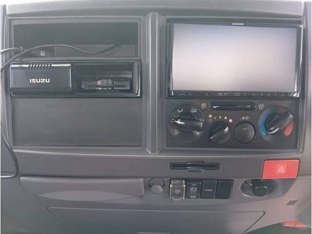 いすゞエルフアルミブロック小型（2t・3t）[写真23]