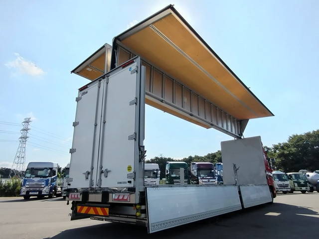 日野プロフィアアルミウイング大型（10t）[写真02]