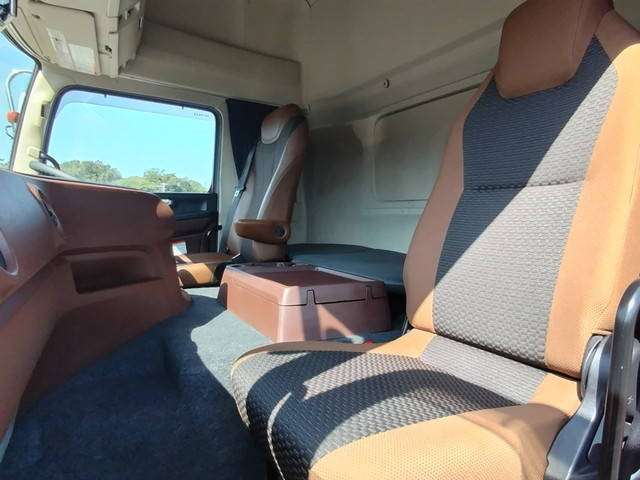 日野プロフィアアルミウイング大型（10t）[写真21]