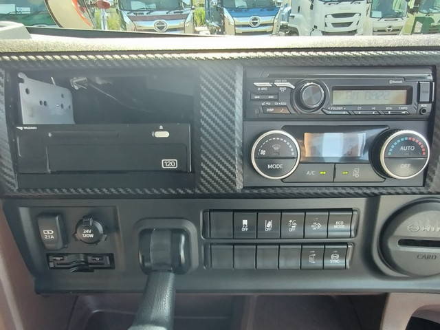 日野プロフィアアルミウイング大型（10t）[写真26]