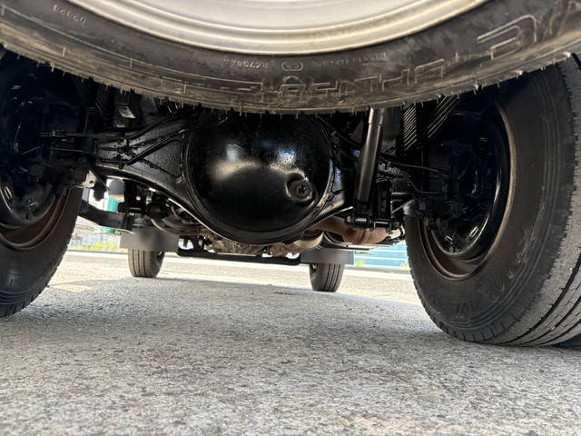 いすゞエルフクレーン3段中型（4t）[写真21]