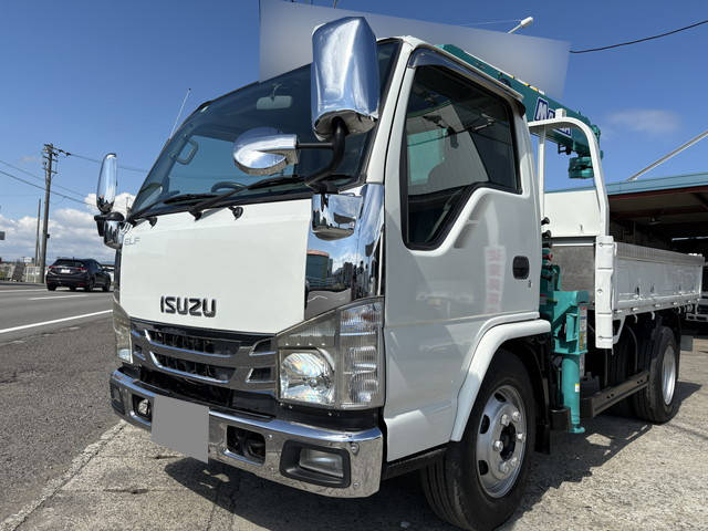 いすゞエルフクレーン3段中型（4t）[写真04]