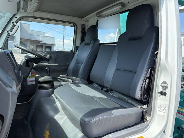 いすゞエルフクレーン3段中型（4t）[写真09]