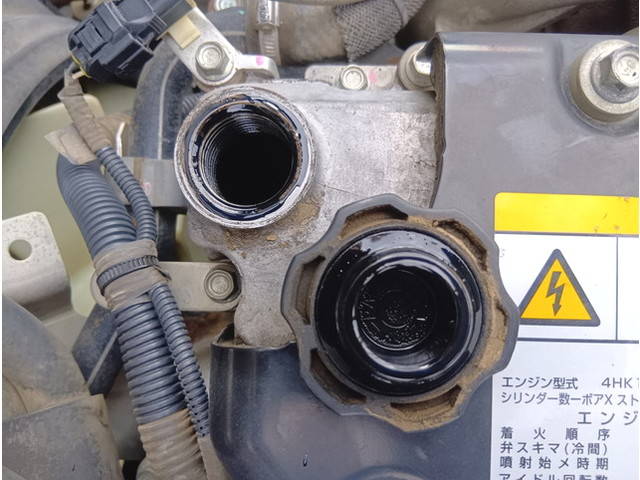 UDトラックスコンドルコンテナ専用車中型（4t）[写真13]