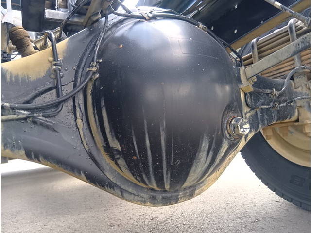 UDトラックスコンドルコンテナ専用車中型（4t）[写真20]