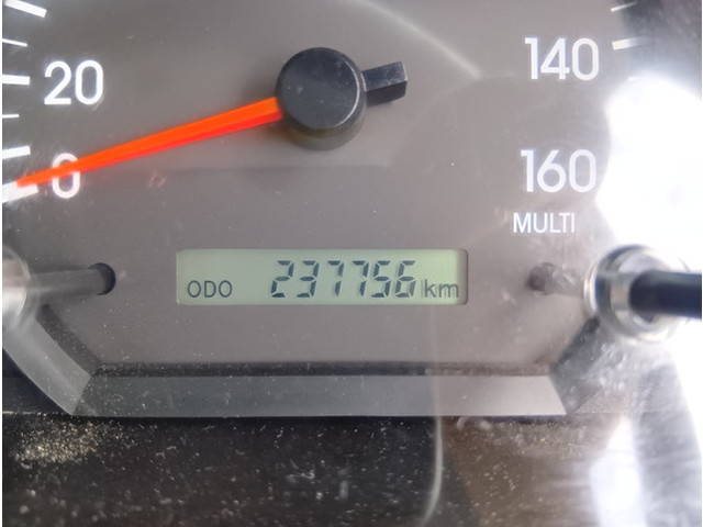 UDトラックスコンドルコンテナ専用車中型（4t）[写真28]