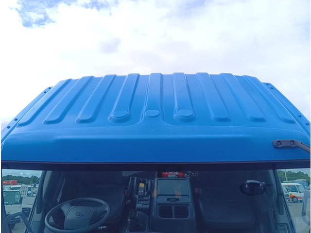 UDトラックスコンドルコンテナ専用車中型（4t）[写真08]